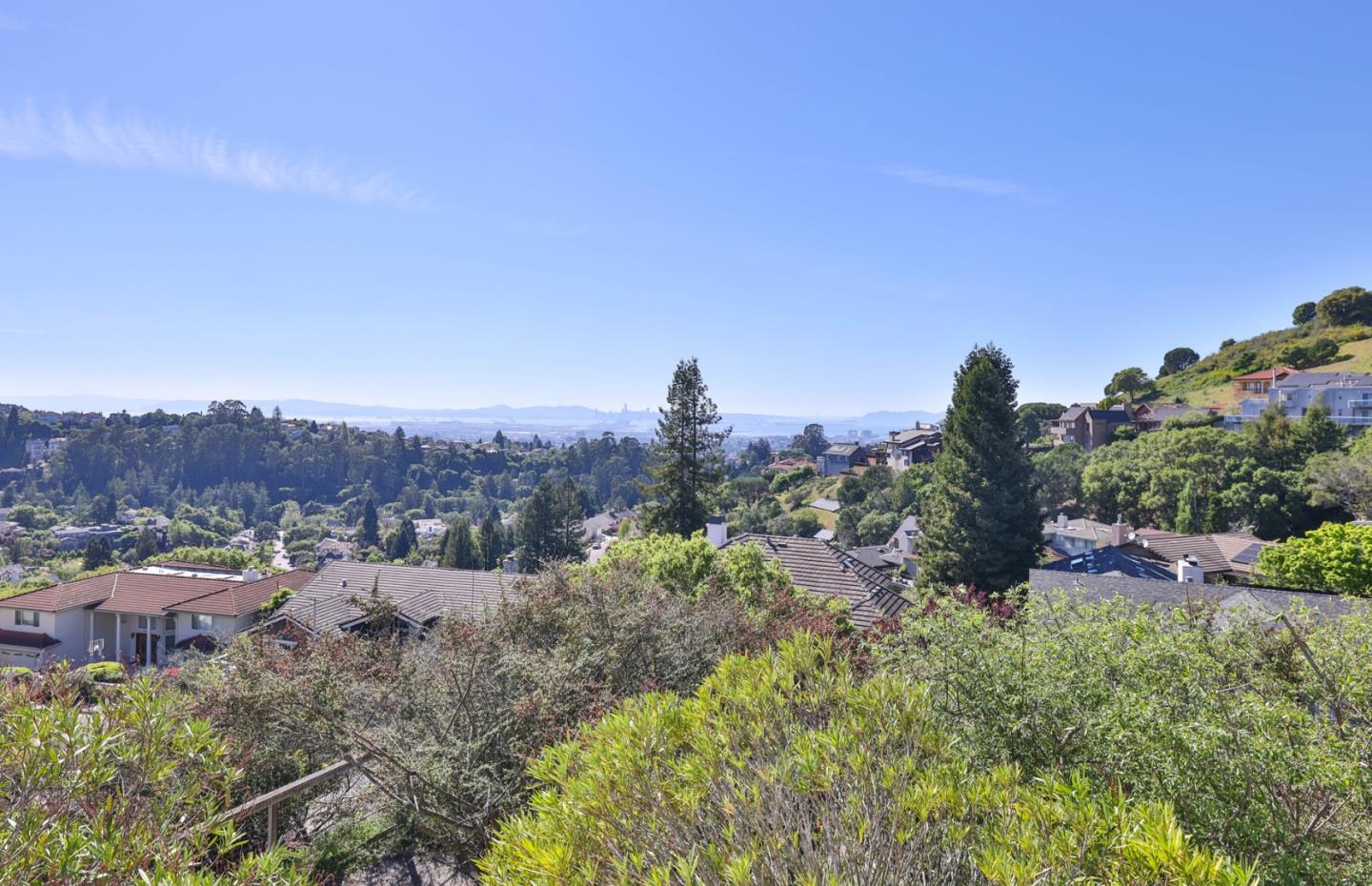 Detail Gallery Image 41 of 42 For 15 Serramar Drive, Oakland,  CA 94611 - 5 Beds | 3/1 Baths