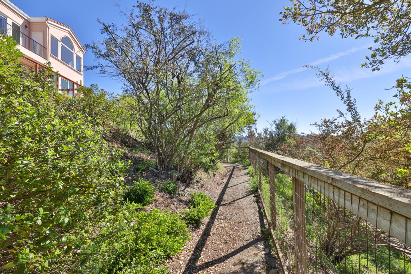 Detail Gallery Image 42 of 42 For 15 Serramar Drive, Oakland,  CA 94611 - 5 Beds | 3/1 Baths