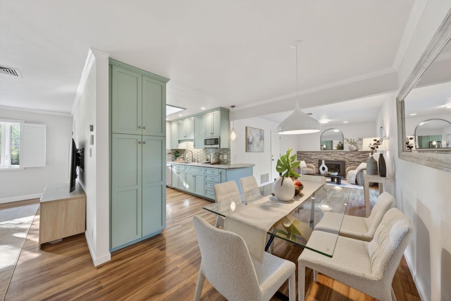 Detail Gallery Image 13 of 37 For 1040 Lancer Dr, San Jose,  CA 95129 - 4 Beds | 2 Baths