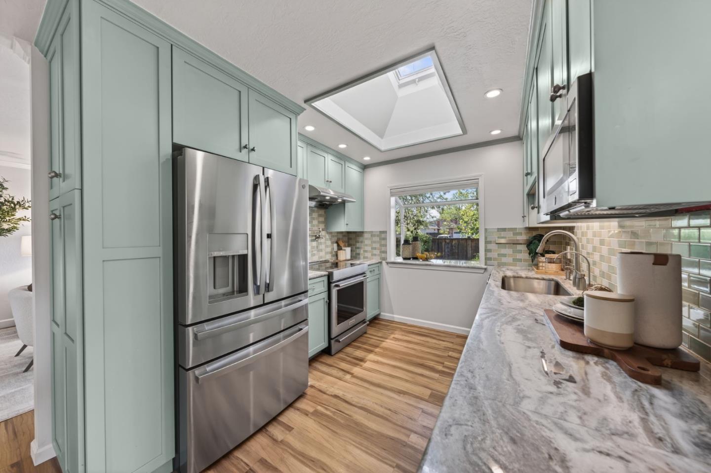 Detail Gallery Image 7 of 37 For 1040 Lancer Dr, San Jose,  CA 95129 - 4 Beds | 2 Baths