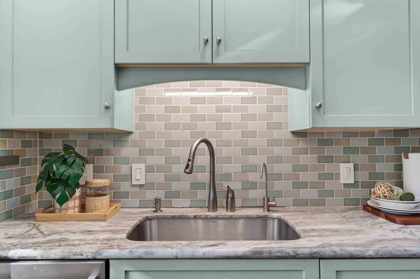 Detail Gallery Image 9 of 37 For 1040 Lancer Dr, San Jose,  CA 95129 - 4 Beds | 2 Baths