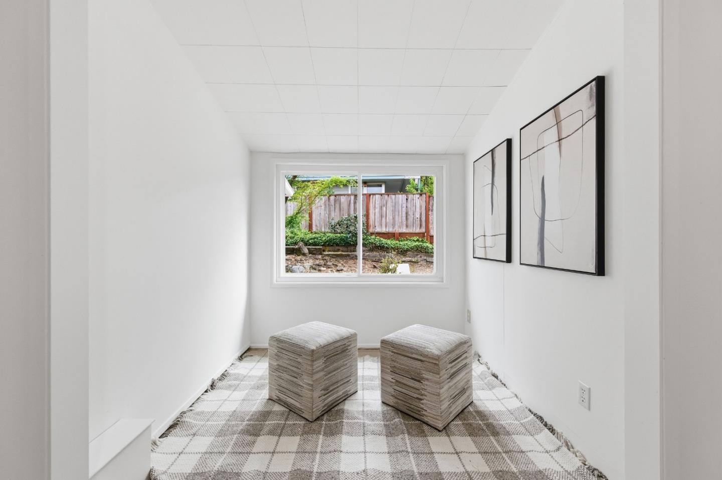 Detail Gallery Image 19 of 47 For 111 Lucero Way, Portola Valley,  CA 94028 - 4 Beds | 3 Baths