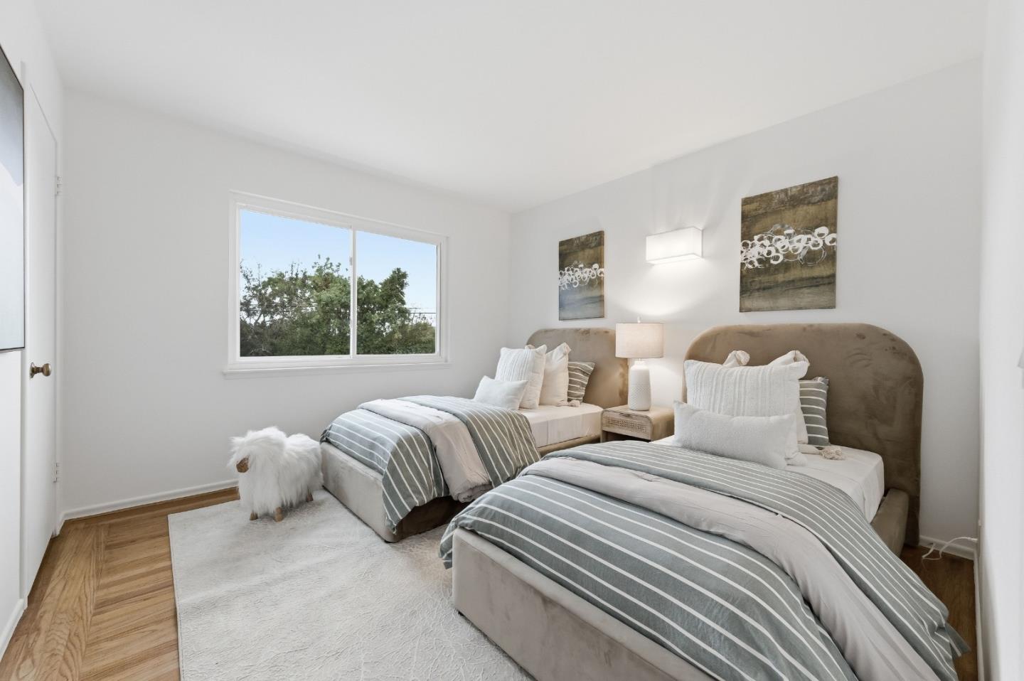 Detail Gallery Image 20 of 47 For 111 Lucero Way, Portola Valley,  CA 94028 - 4 Beds | 3 Baths