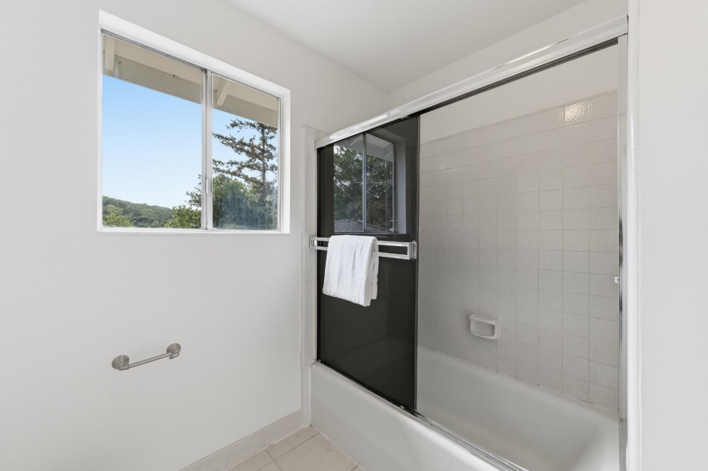 Detail Gallery Image 32 of 47 For 111 Lucero Way, Portola Valley,  CA 94028 - 4 Beds | 3 Baths