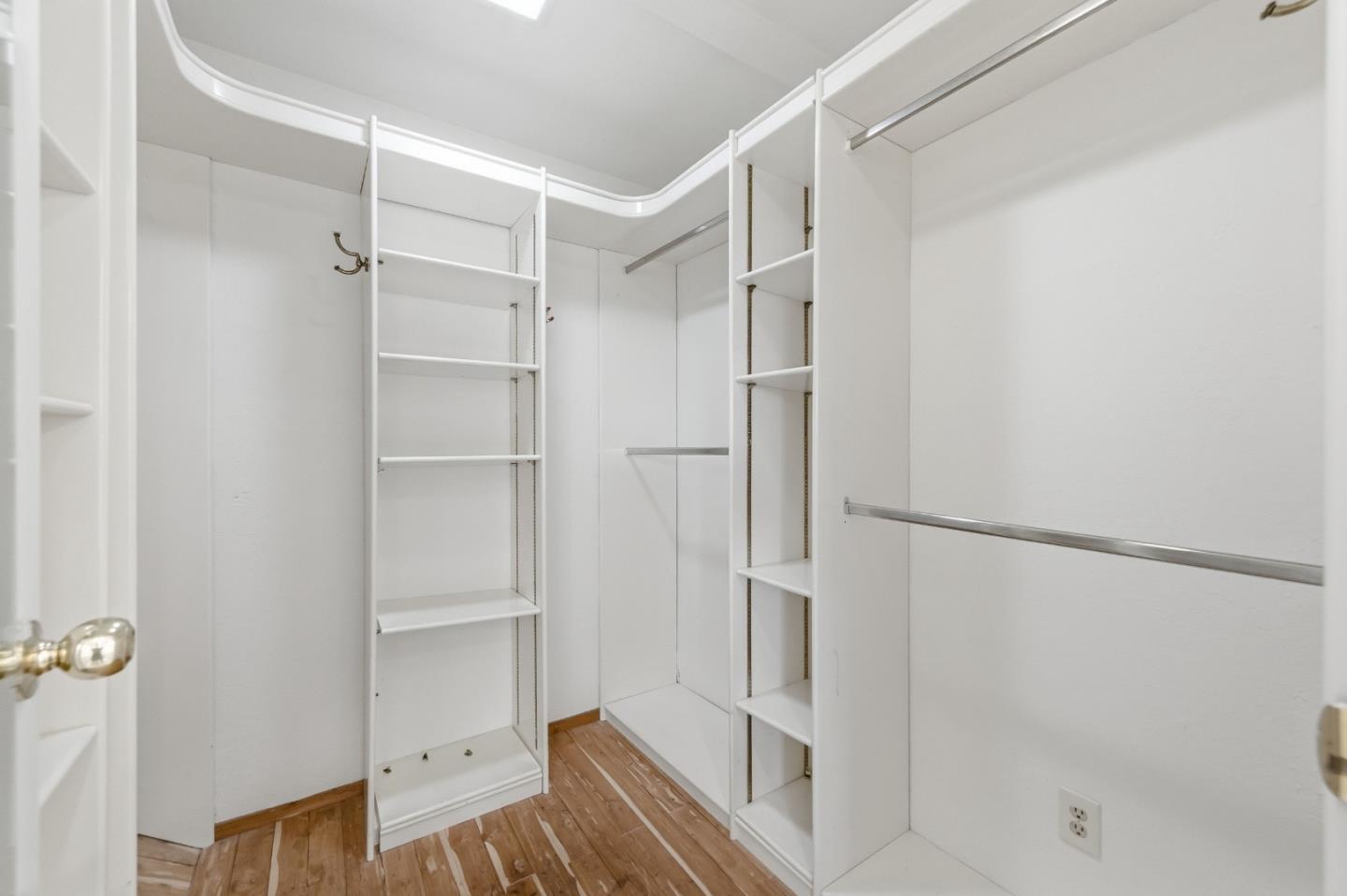 Detail Gallery Image 34 of 47 For 111 Lucero Way, Portola Valley,  CA 94028 - 4 Beds | 3 Baths