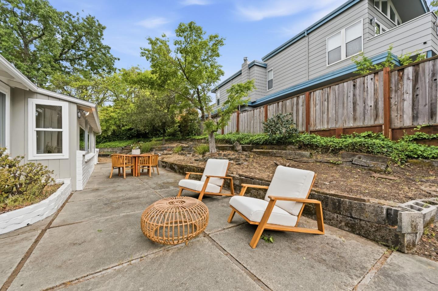 Detail Gallery Image 39 of 47 For 111 Lucero Way, Portola Valley,  CA 94028 - 4 Beds | 3 Baths