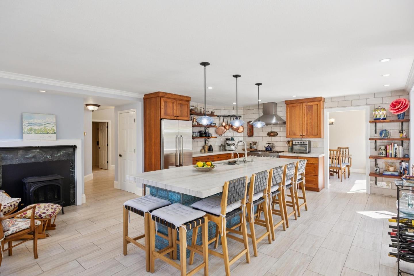 Detail Gallery Image 12 of 44 For 123 Presidio Ave, Half Moon Bay,  CA 94019 - 4 Beds | 3 Baths