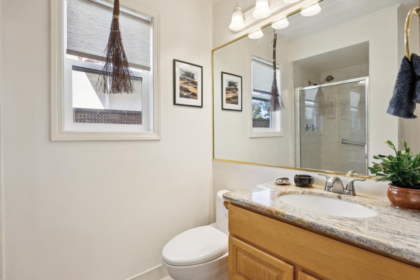 Detail Gallery Image 21 of 44 For 123 Presidio Ave, Half Moon Bay,  CA 94019 - 4 Beds | 3 Baths