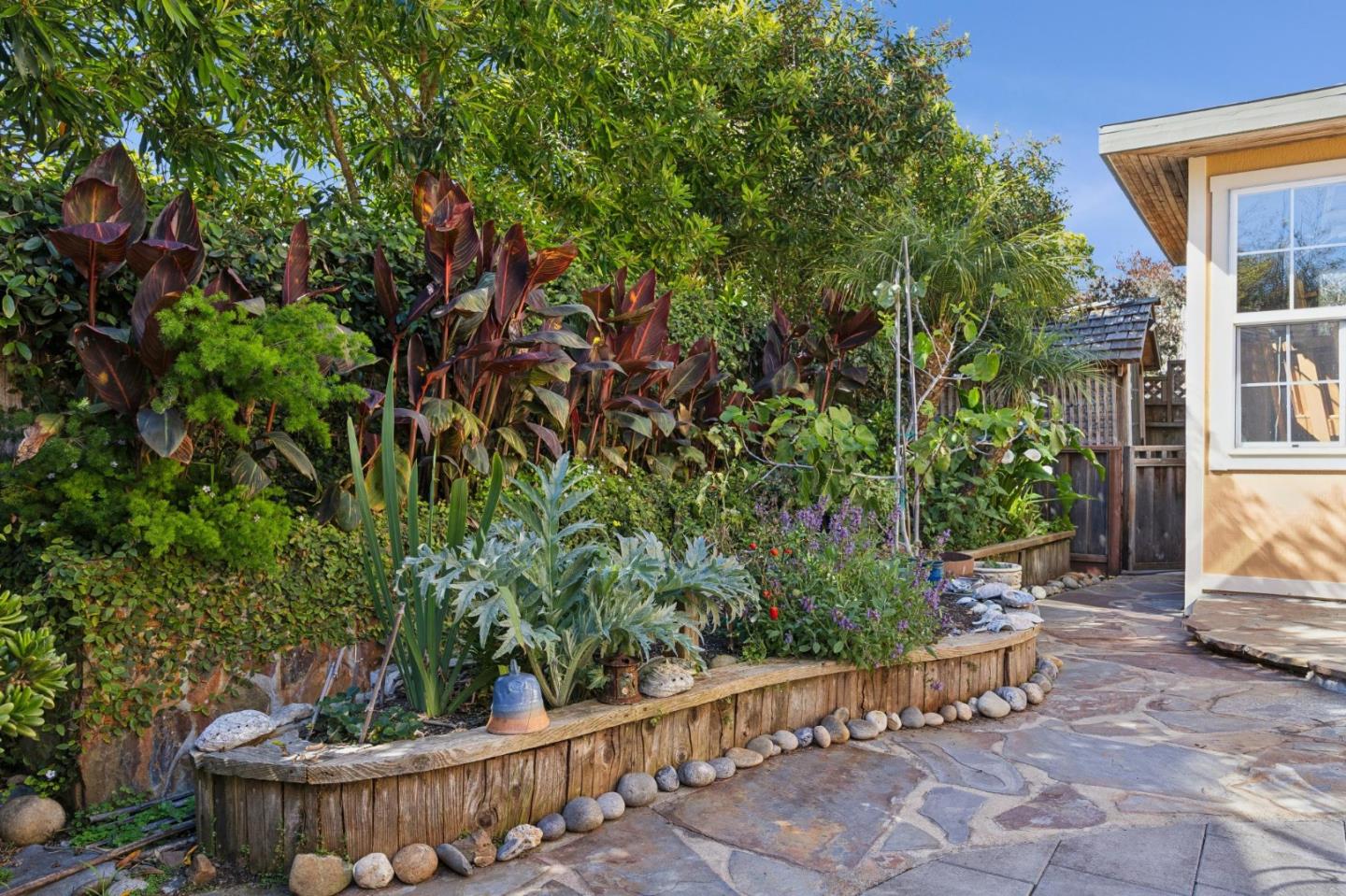 Detail Gallery Image 37 of 44 For 123 Presidio Ave, Half Moon Bay,  CA 94019 - 4 Beds | 3 Baths