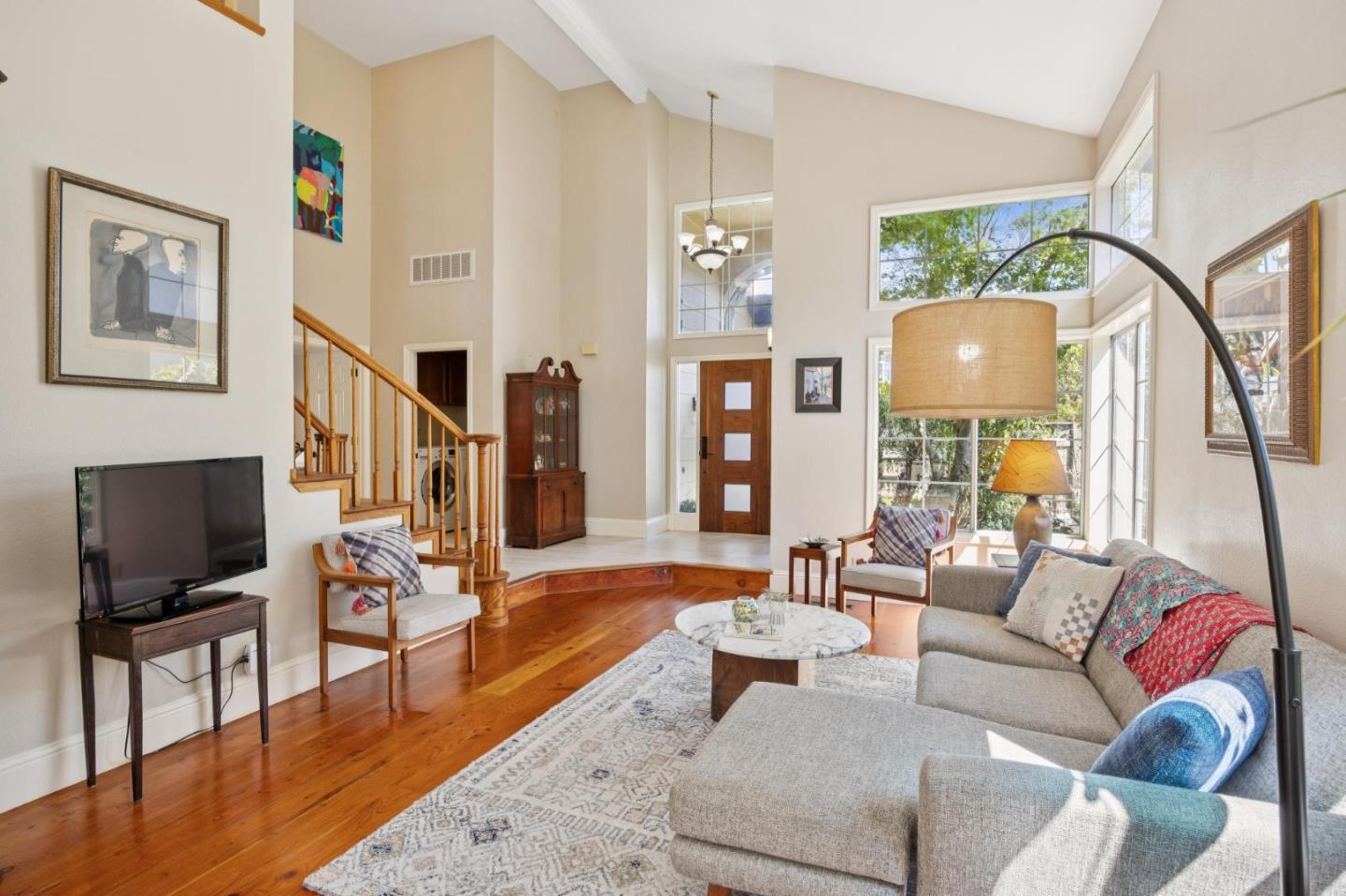 Detail Gallery Image 8 of 44 For 123 Presidio Ave, Half Moon Bay,  CA 94019 - 4 Beds | 3 Baths