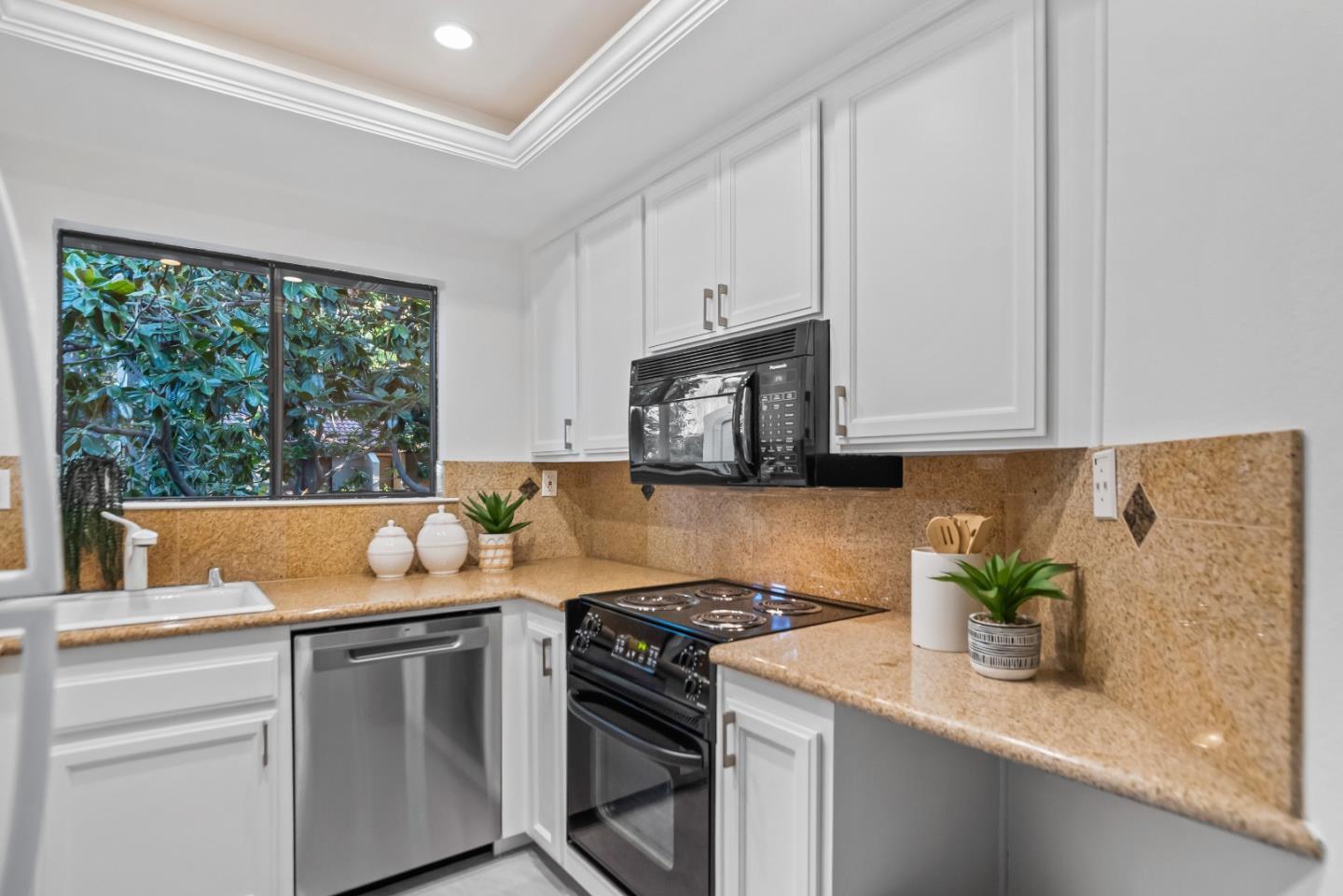 Photo #12: ML82042069 Listing: Photo #12