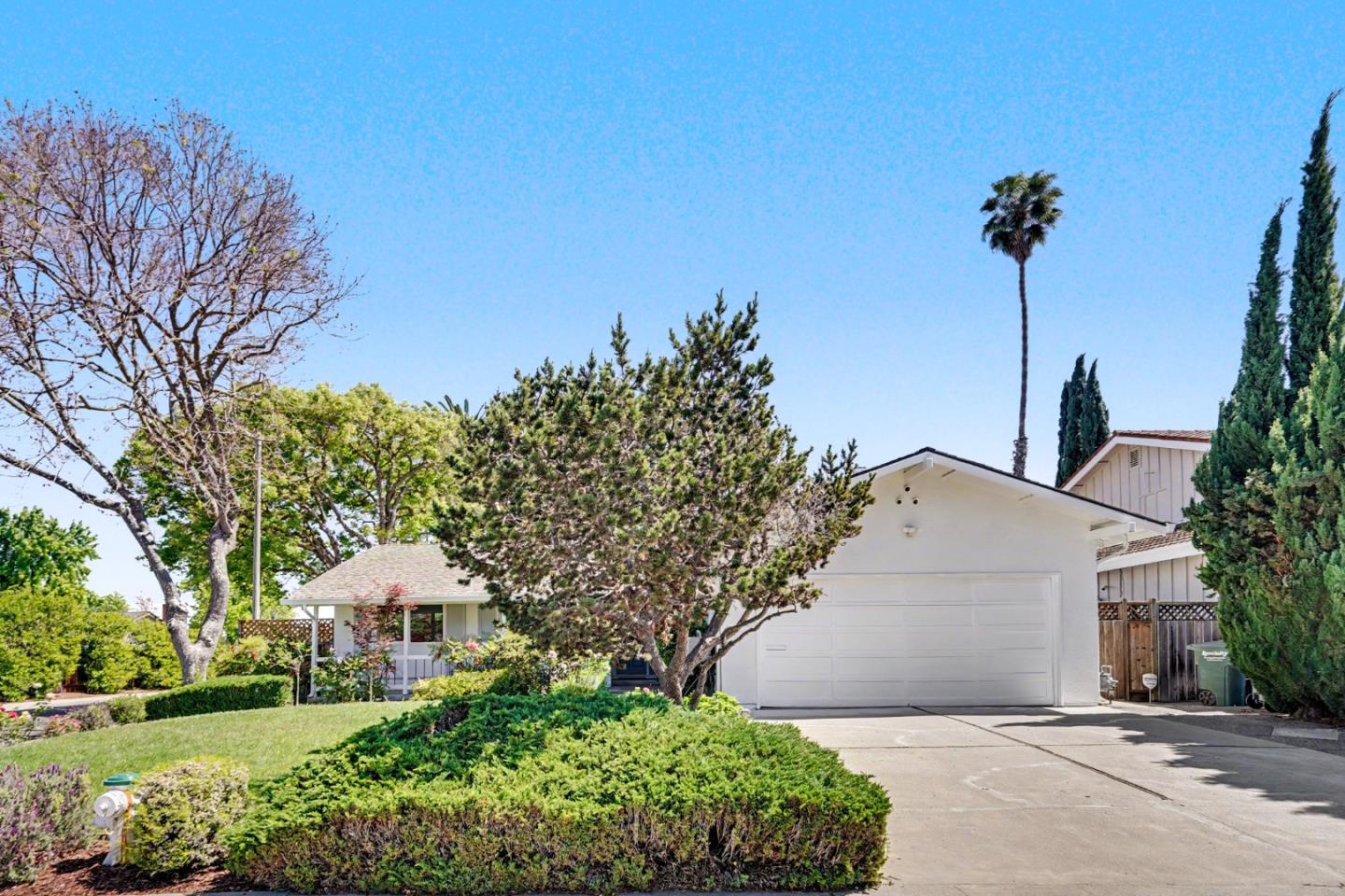 HENDERSON AVE, SUNNYVALE, CA 94086  Photo 2