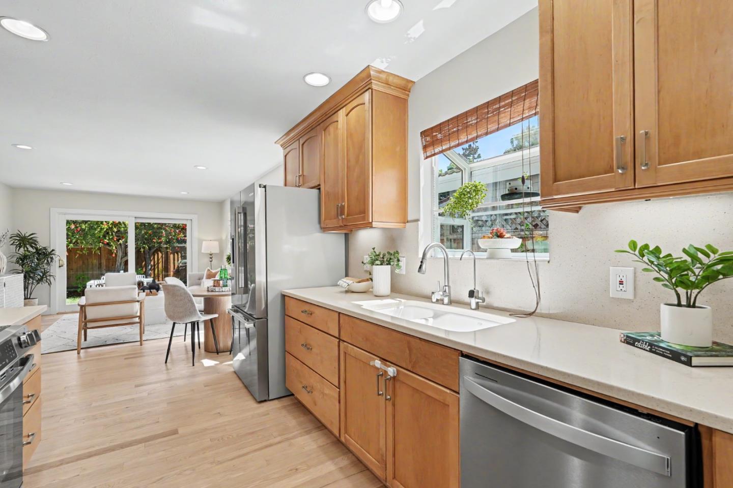 Detail Gallery Image 23 of 68 For Henderson Ave, Sunnyvale,  CA 94086 - 3 Beds | 2 Baths