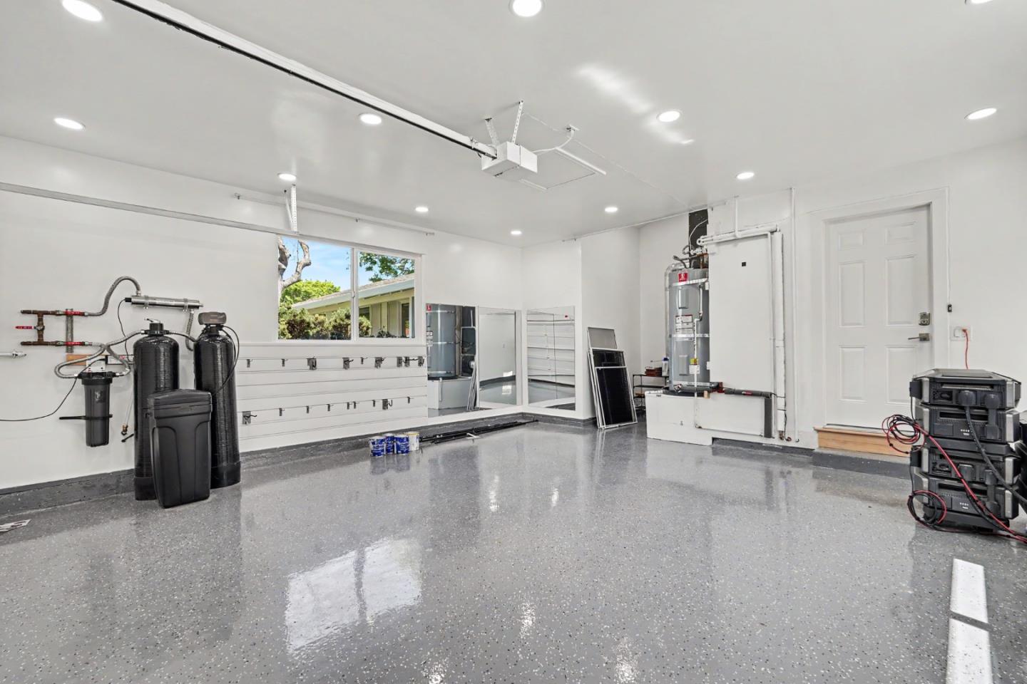 Detail Gallery Image 57 of 68 For Henderson Ave, Sunnyvale,  CA 94086 - 3 Beds | 2 Baths