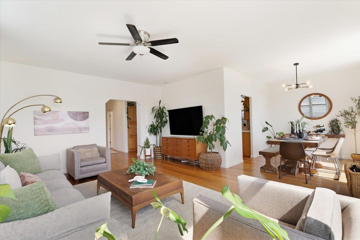 Detail Gallery Image 13 of 56 For 1190 7th Ave #3,  Santa Cruz,  CA 95062 - 3 Beds | 2 Baths