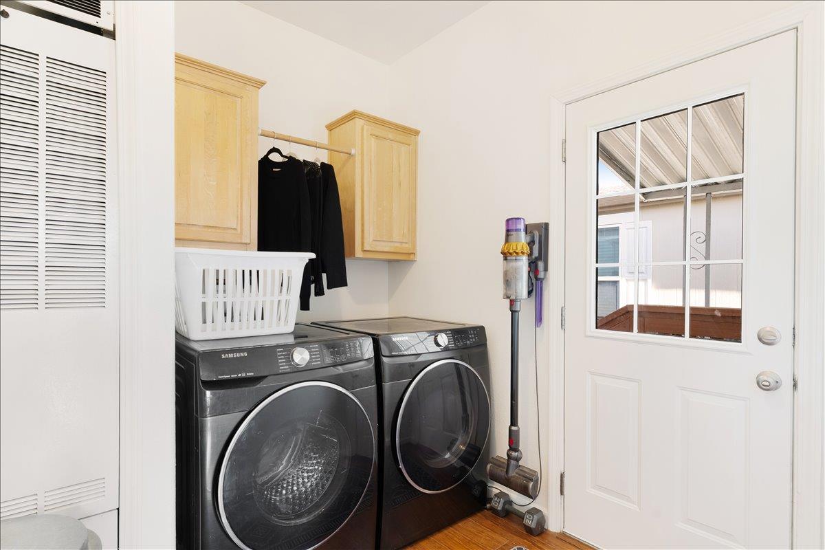 Detail Gallery Image 22 of 56 For 1190 7th Ave #3,  Santa Cruz,  CA 95062 - 3 Beds | 2 Baths