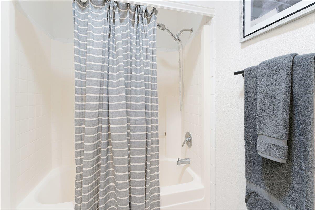 Detail Gallery Image 27 of 56 For 1190 7th Ave #3,  Santa Cruz,  CA 95062 - 3 Beds | 2 Baths