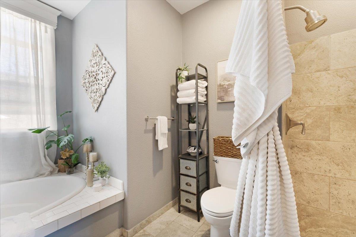 Detail Gallery Image 36 of 56 For 1190 7th Ave #3,  Santa Cruz,  CA 95062 - 3 Beds | 2 Baths