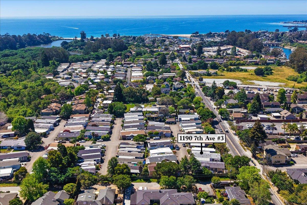 Detail Gallery Image 49 of 56 For 1190 7th Ave #3,  Santa Cruz,  CA 95062 - 3 Beds | 2 Baths