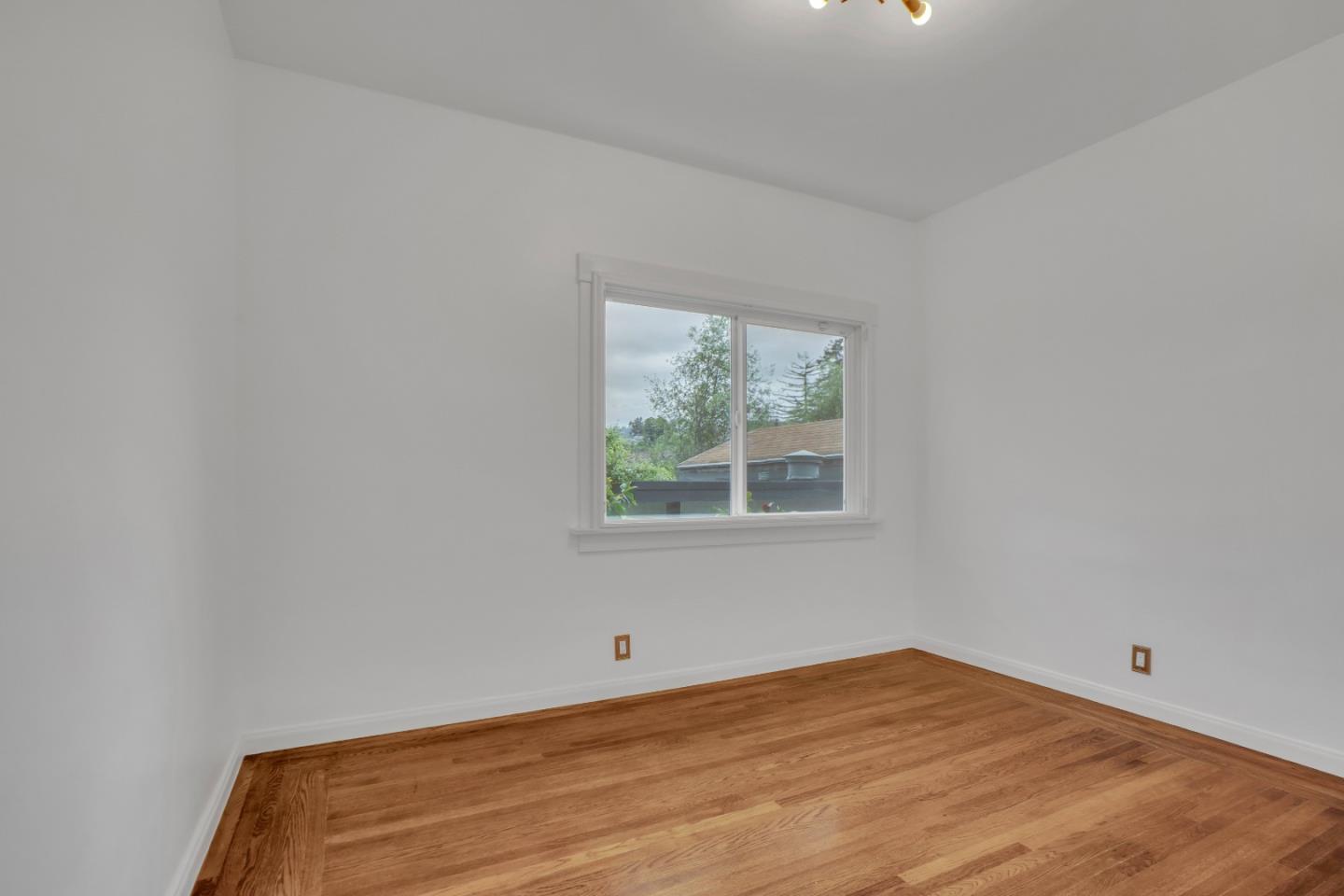 Detail Gallery Image 18 of 24 For 4618 Walnut St, Oakland,  CA 94619 - 3 Beds | 2 Baths