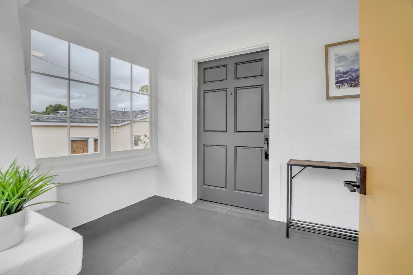 Detail Gallery Image 4 of 24 For 4618 Walnut St, Oakland,  CA 94619 - 3 Beds | 2 Baths