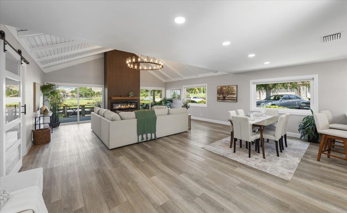 Photo #4: ML82042075 Listing: Photo #4