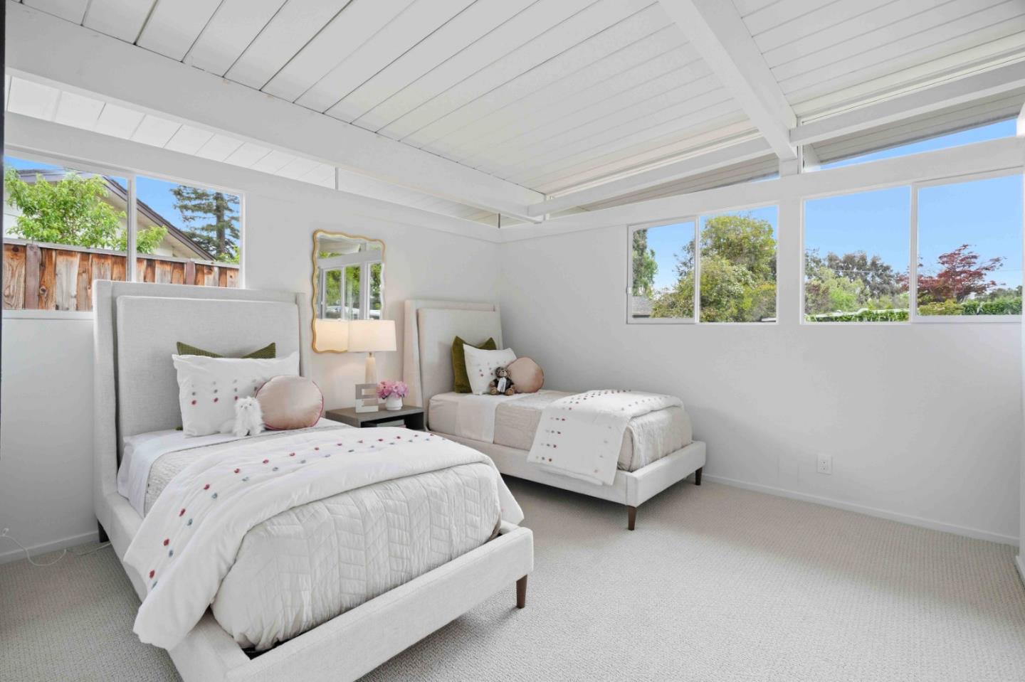 Detail Gallery Image 16 of 26 For 226 Ely Pl, Palo Alto,  CA 94306 - 3 Beds | 2 Baths