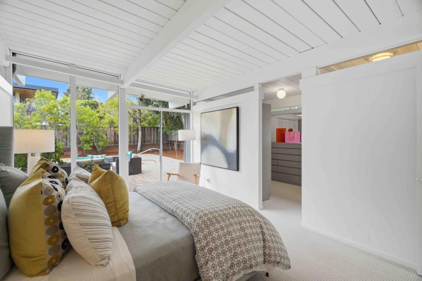 Detail Gallery Image 19 of 26 For 226 Ely Pl, Palo Alto,  CA 94306 - 3 Beds | 2 Baths