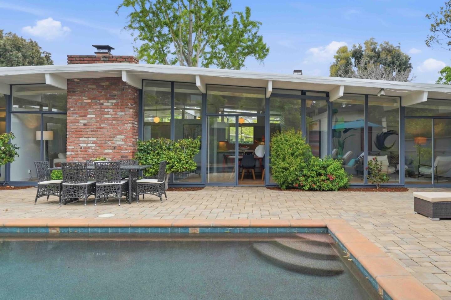 Detail Gallery Image 23 of 26 For 226 Ely Pl, Palo Alto,  CA 94306 - 3 Beds | 2 Baths