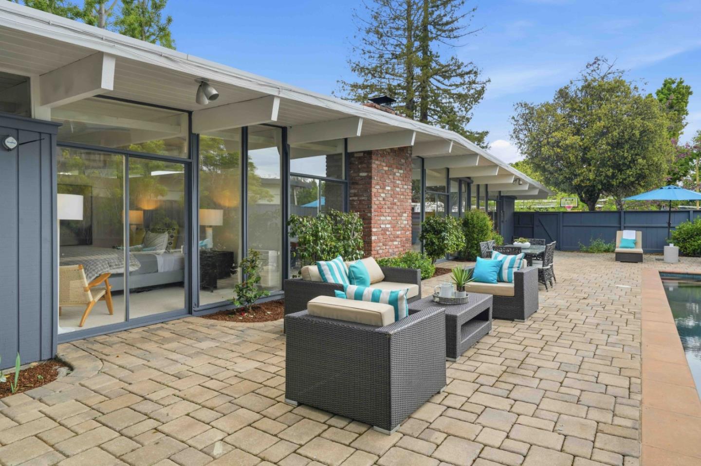 Detail Gallery Image 24 of 26 For 226 Ely Pl, Palo Alto,  CA 94306 - 3 Beds | 2 Baths