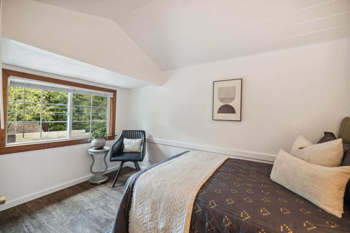 Detail Gallery Image 8 of 36 For 15300 Highway 9, Boulder Creek,  CA 95006 - 3 Beds | 1 Baths