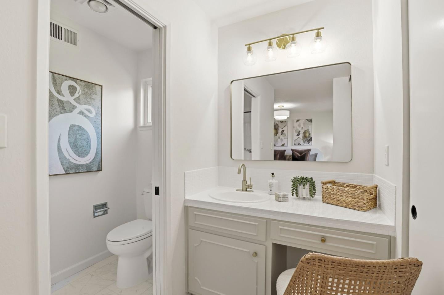 Detail Gallery Image 33 of 38 For 850 Quetta Ave, Sunnyvale,  CA 94087 - 4 Beds | 2/1 Baths