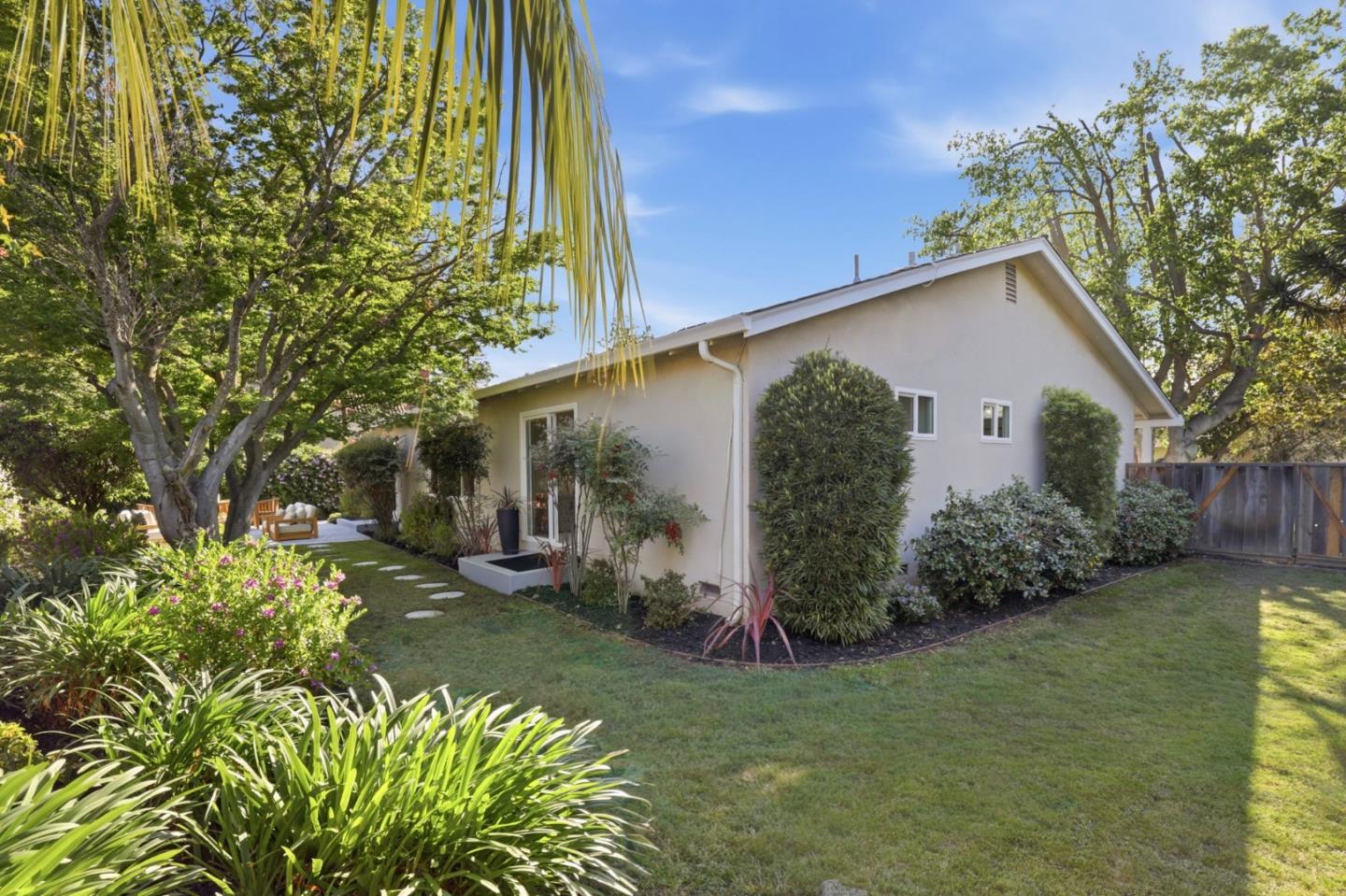 Detail Gallery Image 37 of 38 For 850 Quetta Ave, Sunnyvale,  CA 94087 - 4 Beds | 2/1 Baths