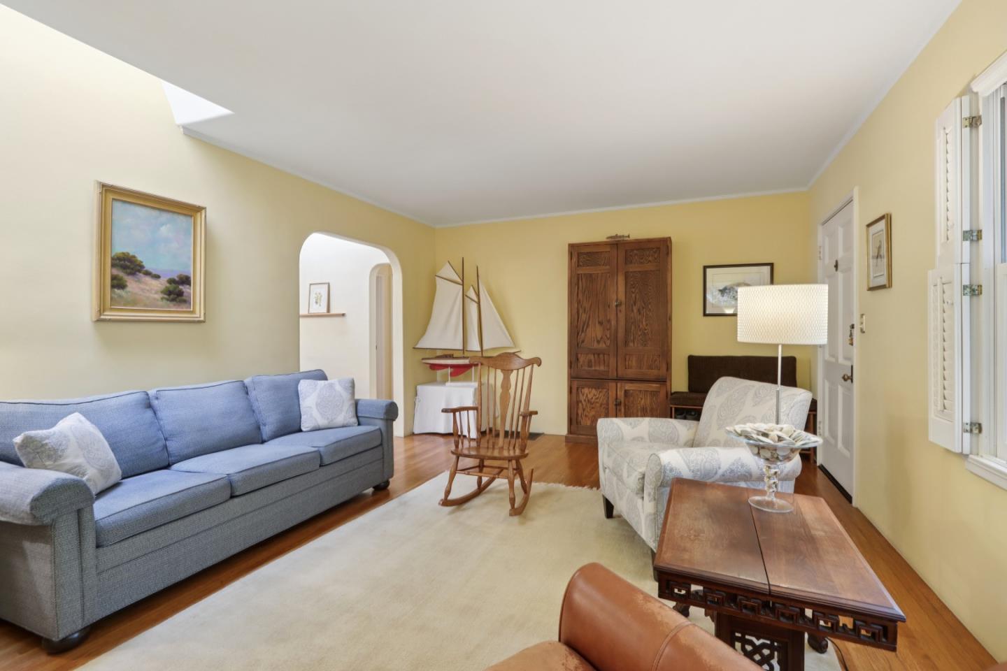 Detail Gallery Image 10 of 45 For 325 University Dr, Menlo Park,  CA 94025 - 3 Beds | 2 Baths