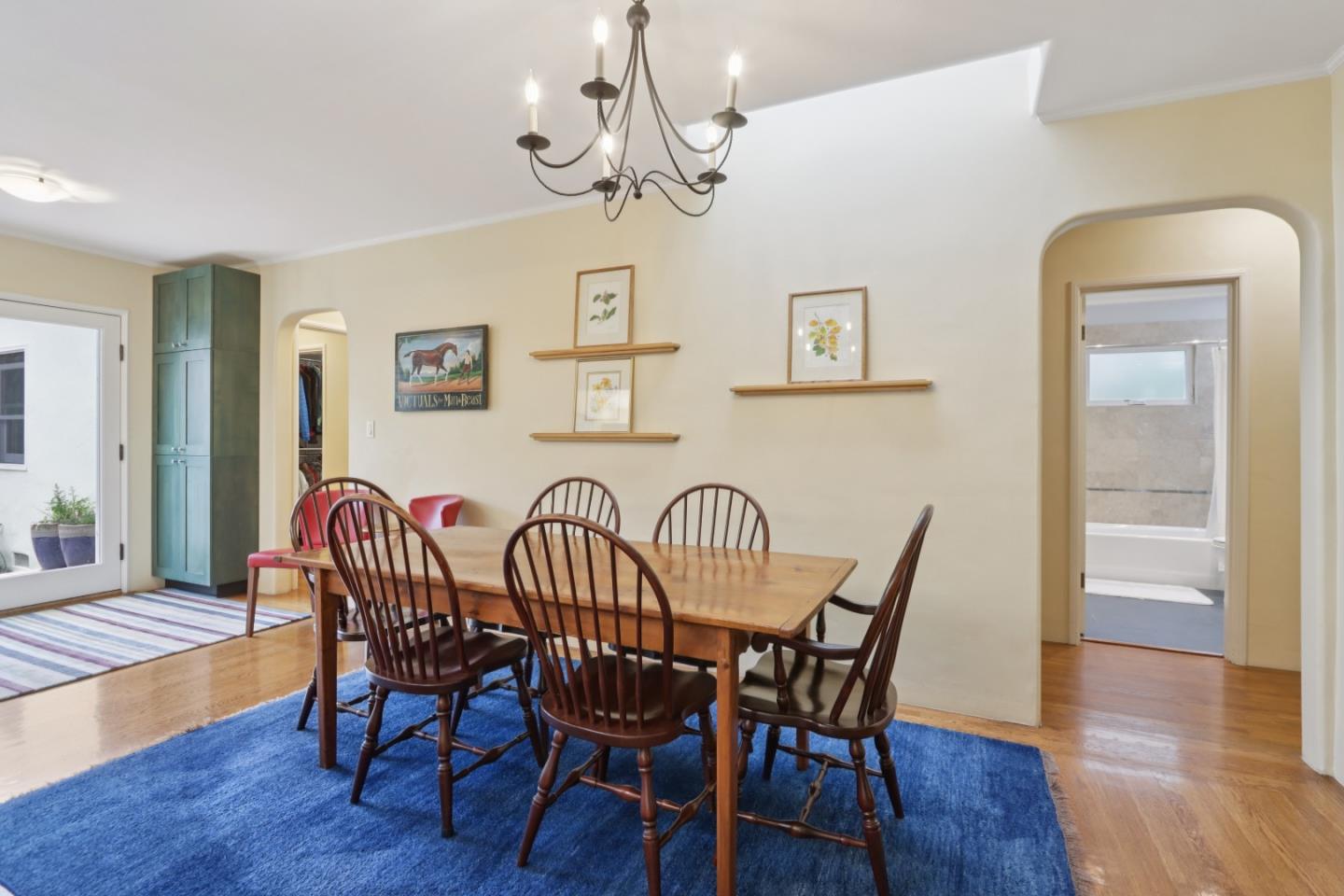 Detail Gallery Image 18 of 45 For 325 University Dr, Menlo Park,  CA 94025 - 3 Beds | 2 Baths