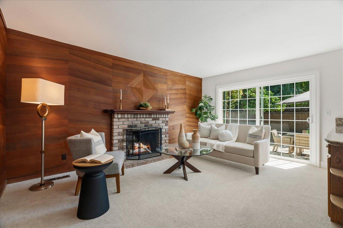 Detail Gallery Image 5 of 16 For 746 Almeria Dr, San Jose,  CA 95123 - 4 Beds | 2 Baths