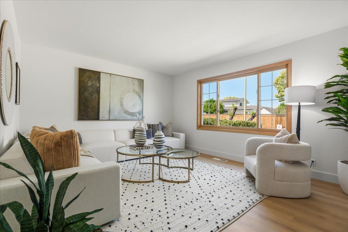 Detail Gallery Image 7 of 16 For 746 Almeria Dr, San Jose,  CA 95123 - 4 Beds | 2 Baths