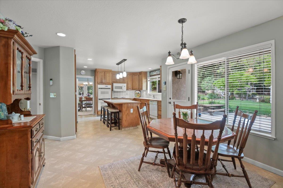 Detail Gallery Image 19 of 78 For 16615 De Witt Ave, Morgan Hill,  CA 95037 - 5 Beds | 3 Baths