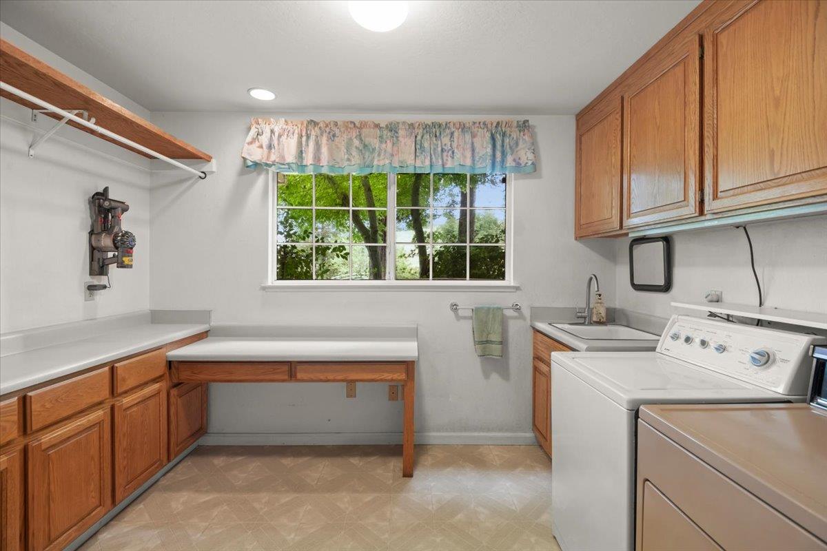 Detail Gallery Image 29 of 78 For 16615 De Witt Ave, Morgan Hill,  CA 95037 - 5 Beds | 3 Baths