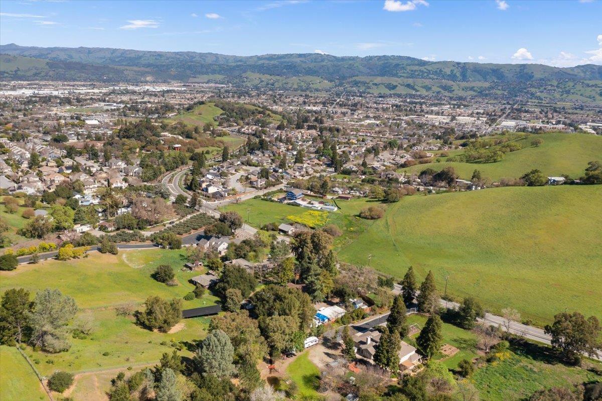 Detail Gallery Image 68 of 78 For 16615 De Witt Ave, Morgan Hill,  CA 95037 - 5 Beds | 3 Baths