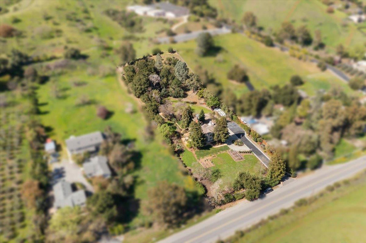 Detail Gallery Image 72 of 78 For 16615 De Witt Ave, Morgan Hill,  CA 95037 - 5 Beds | 3 Baths