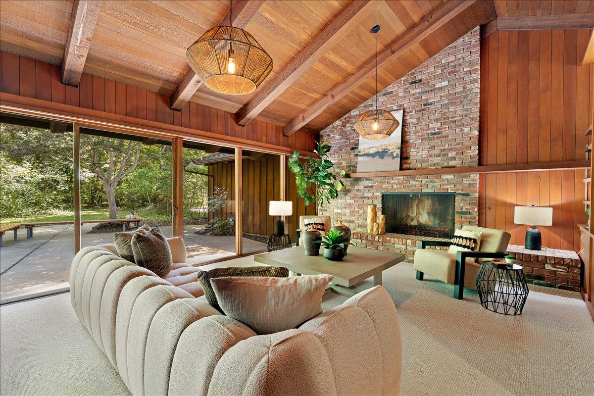 Detail Gallery Image 16 of 89 For 230 Isbel Dr, Santa Cruz,  CA 95060 - 4 Beds | 3/1 Baths