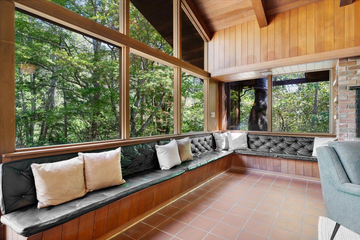 Detail Gallery Image 35 of 89 For 230 Isbel Dr, Santa Cruz,  CA 95060 - 4 Beds | 3/1 Baths