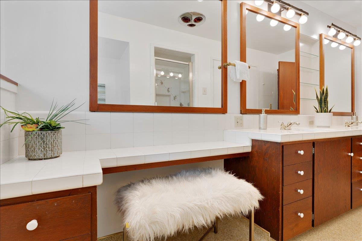 Detail Gallery Image 54 of 89 For 230 Isbel Dr, Santa Cruz,  CA 95060 - 4 Beds | 3/1 Baths