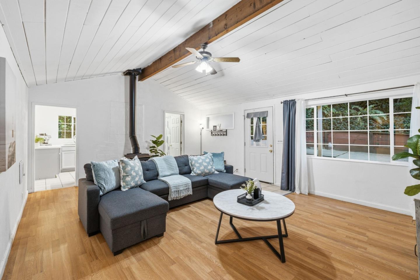 Detail Gallery Image 4 of 45 For 320 Fireside Rd, Boulder Creek,  CA 95006 - 3 Beds | 1 Baths