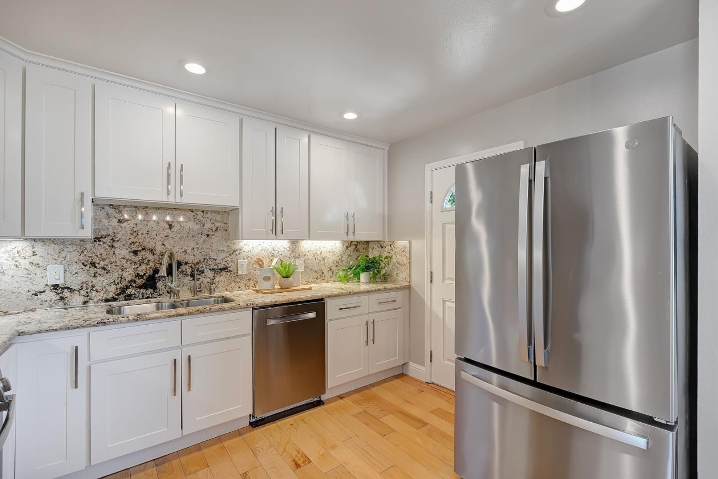 Detail Gallery Image 9 of 38 For 3908 W Campbell Ave, Campbell,  CA 95008 - 5 Beds | 2 Baths