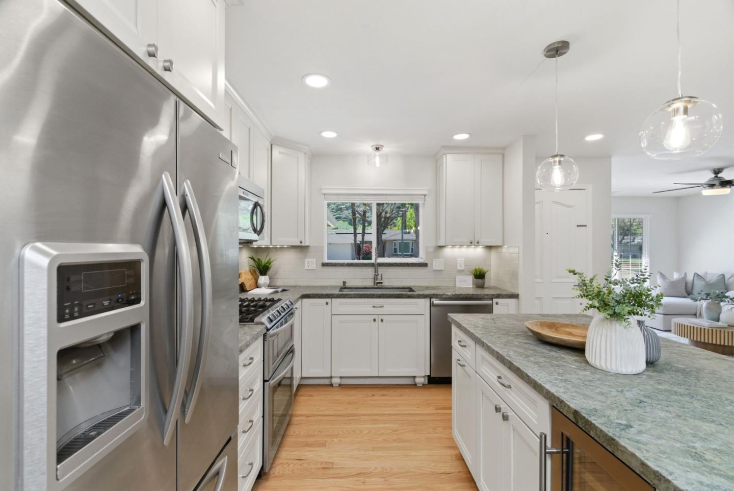 Detail Gallery Image 7 of 55 For 6209 Hopi Ct, San Jose,  CA 95123 - 4 Beds | 2 Baths