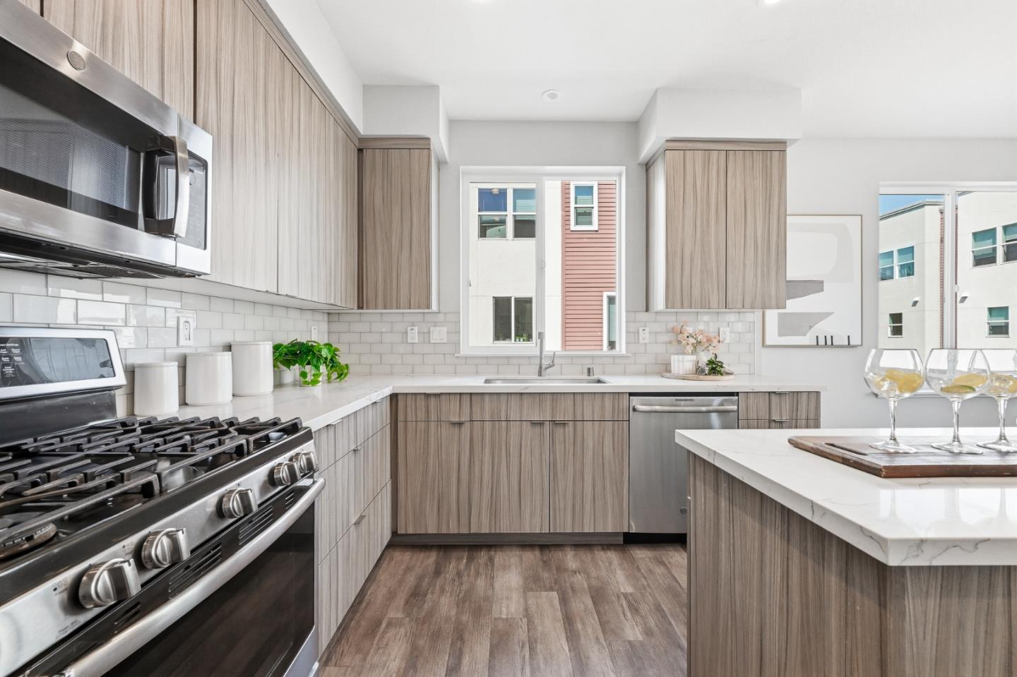 416 SANTO DOMINGO TER, SUNNYVALE, CA 94085  Photo 12