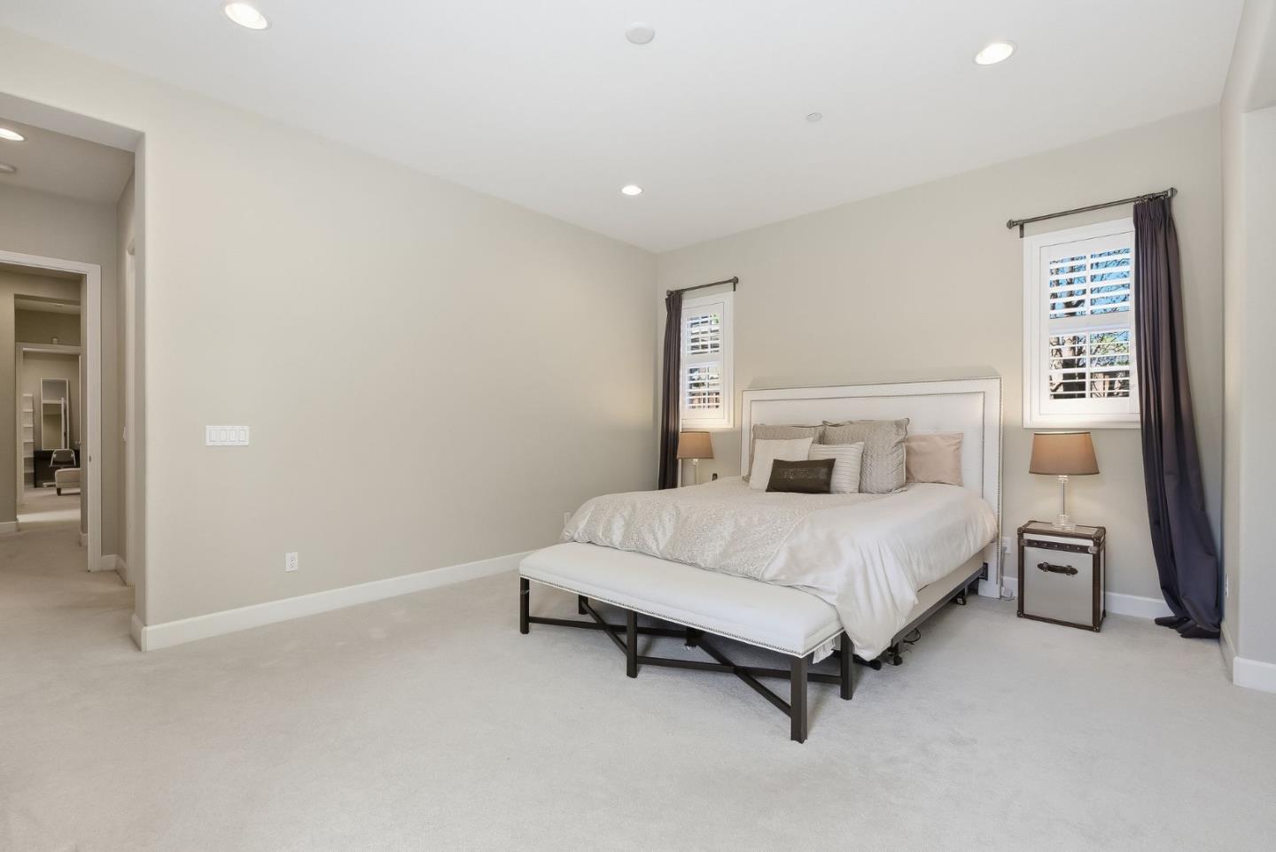 Detail Gallery Image 30 of 41 For 170 Levin Ave, Mountain View,  CA 94040 - 4 Beds | 3/1 Baths