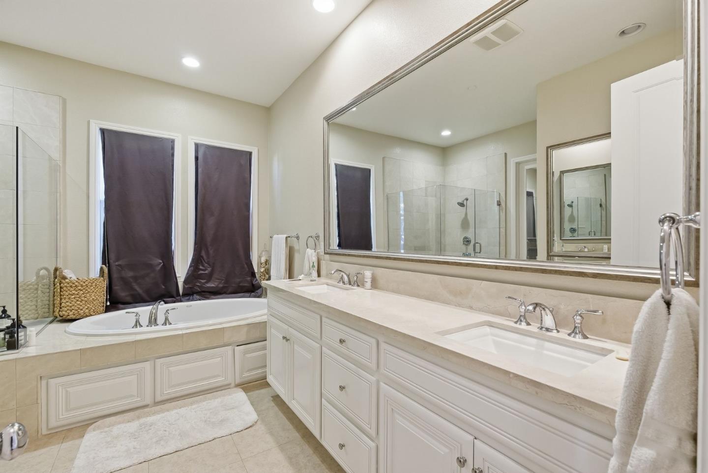 Detail Gallery Image 31 of 41 For 170 Levin Ave, Mountain View,  CA 94040 - 4 Beds | 3/1 Baths